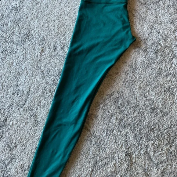 Lululemon Leggings - Picture 1 of 5